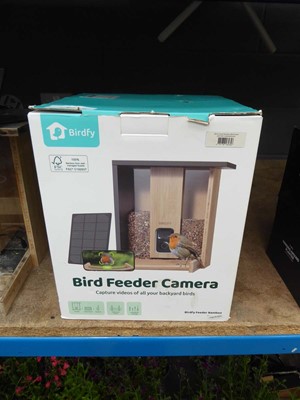 Lot 4094 - Birdfy smart bird feeder