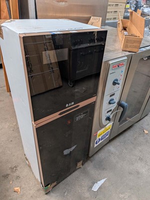 Lot 411 - Shigo hot cupboard