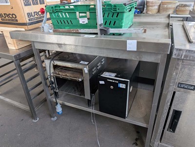 Lot 468 - 105cm stainless steel draining board