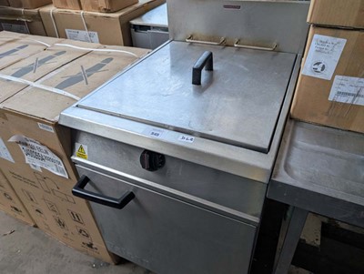 Lot 545 - 60cm gas Falcon single basket fryer