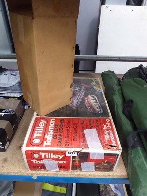 Lot 4207 - Tilley deluxe camp cooker and camping lantern