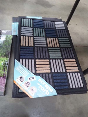 Lot 4269 - Quantity of scrap n sorb doormats