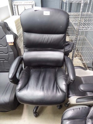 Lot 4357 - Lazy Boy leather effect swivel office chair