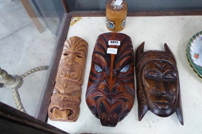 Lot 5011 - 3 carved Polynesian mask and trinket box