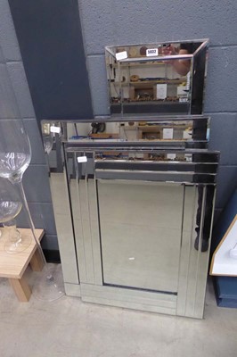Lot 5032 - 3 bevelled mirrors
