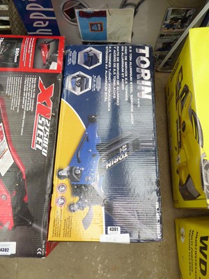 Lot 4391 - Torin 2.5 ton aluminium steel service jack
