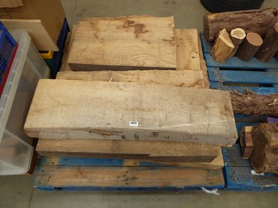 Lot 4423 - Pallet containing an assortment of various...