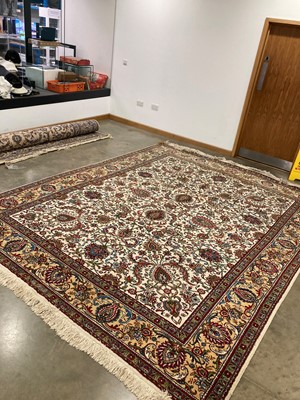 Lot 5047 - 20th century Isfahan carpet