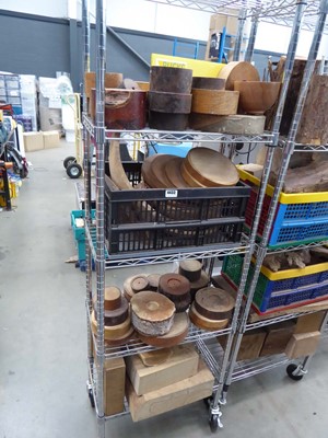 Lot 4433 - Quantity of various burr wood blanks contained...