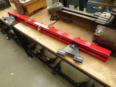 Lot 4472 - Red heavy duty engine support beam