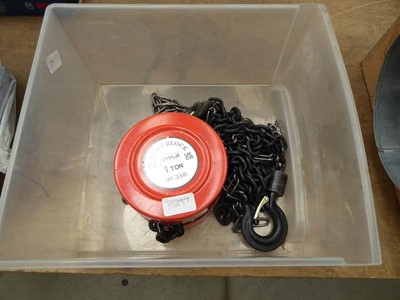 Lot 4476 - 1 tonne chain block