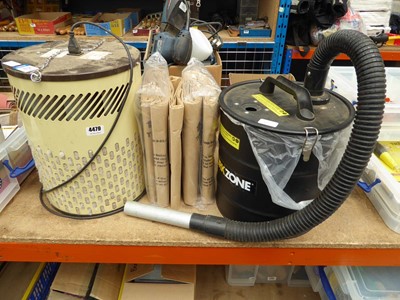 Lot 4479 - Workzone dust extractor and Air filter unit,...