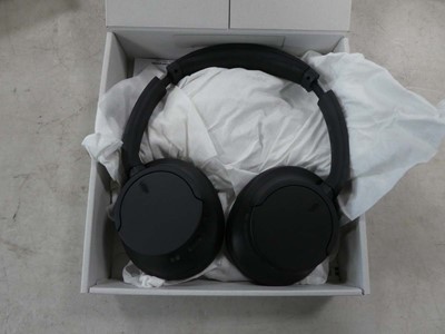 Lot 2098 - Boxed pair of Sony WHCH720N noise cancelling...
