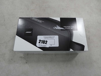 Lot 2102 - Boxed Bose sound link flex Se portable...