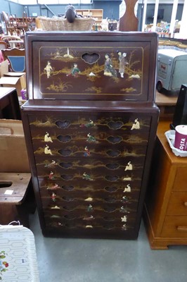 Lot 5118 - 20th century Chinese rosewood canteen with...