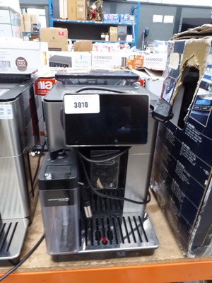 Lot 3010 - Unboxed De'Longhi PrimaDonna Soul coffee machine