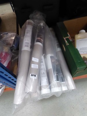 Lot 3019 - Approx. 12 rolls of designer wallpaper