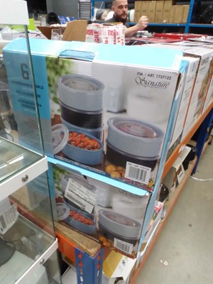 Lot 3043 - 2 boxes of microwavable bowls