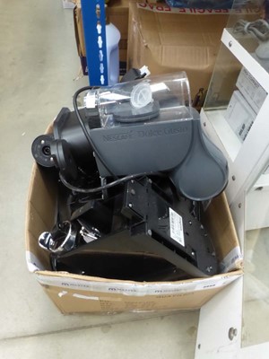Lot 3050 - Box of loose kitchen ware