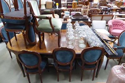 Lot 5141 - Reproduction Walnut extending dining table...