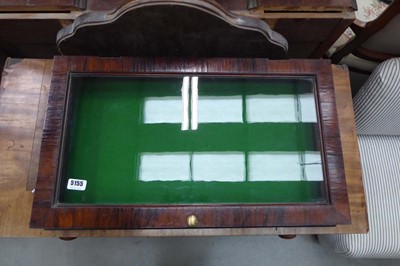 Lot 5155 - Tabletop display cabinet