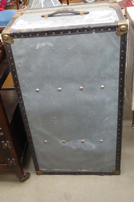 Lot 5172 - A vintage metal trunk