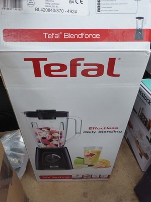 Lot 3121 - Tefal Blendforce blender