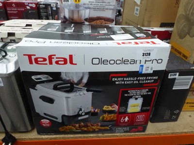 Lot 3128 - Tefal Oleoclean Pro fryer
