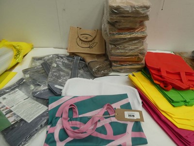 Lot 3570 - Quantity of brown take away bags 8"x13"x10",...