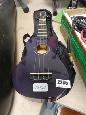 Lot 2285 - Ukulele in case