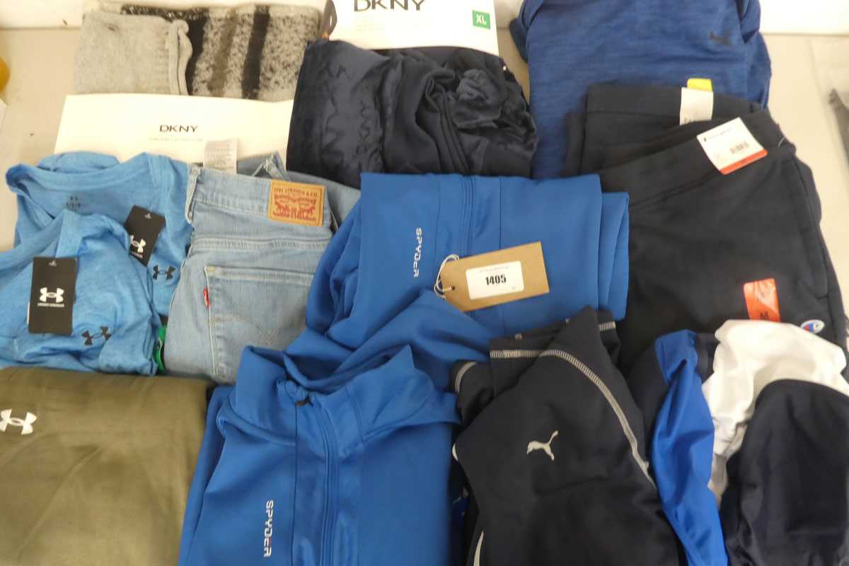 Lot 1405 - Approx. 14 branded items of clothing to...