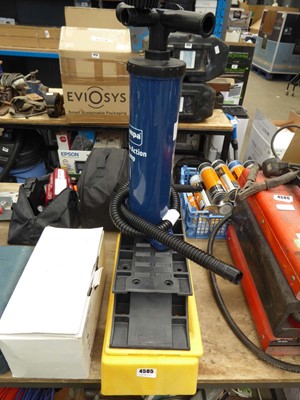 Lot 4585 - 4 assorted car chocks and 1 camper double...
