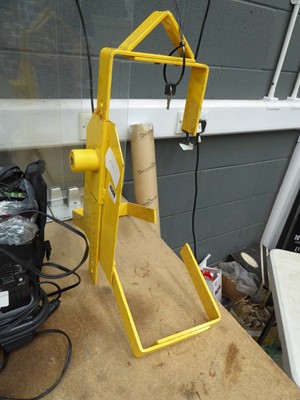 Lot 4568 - Wheel clamp with key