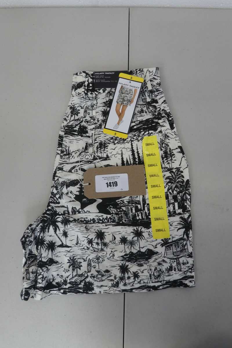 Lot 1419 - Approx. 30 Hilary Radley high waist shorts