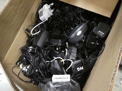 Lot 2261 - Box containing various charging cables