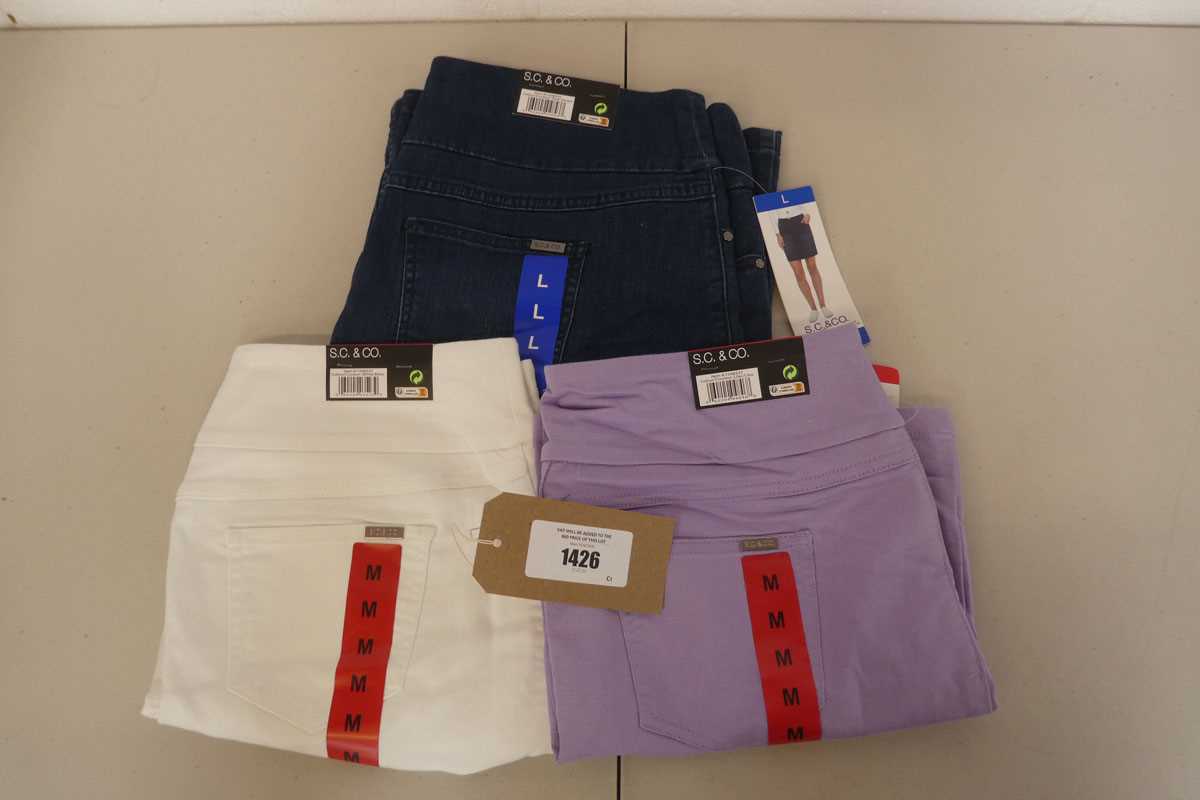 Lot 1426 - Approx. 30 ladies S.C & Co denim skorts