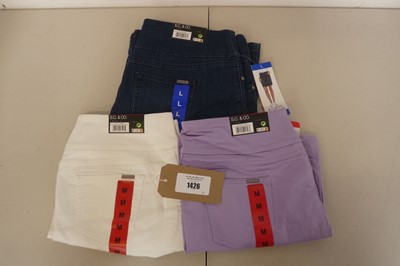 Lot 1426 - Approx. 30 ladies S.C & Co denim skorts