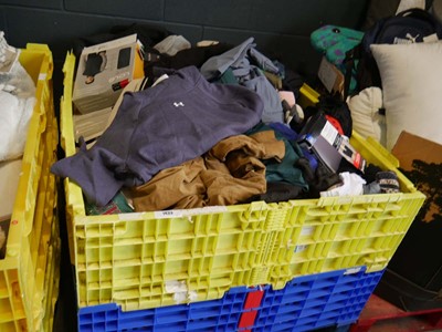 Lot 1433 - Pallet containing mixed mens and womens...