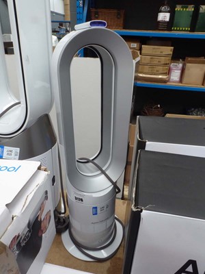 Lot 3176 - Unboxed Dyson Hot+Cool Jet Focus AM09 fan with...