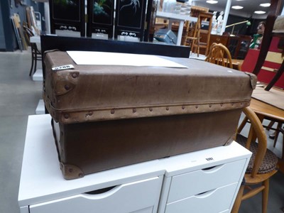 Lot 5206 - Laundry box