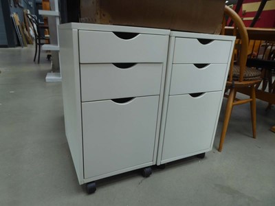 Lot 5207 - Pair of cream painted 3 drawer bedside cabinets