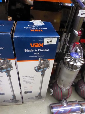 Lot 3200 - Vax Blade 4 Classic Plus cordless vacuum