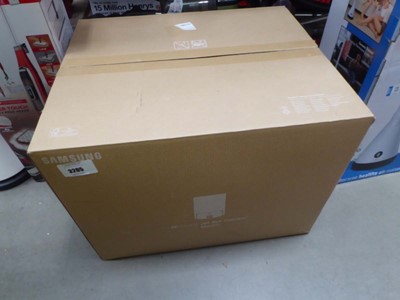 Lot 3205 - Samsung JetBot Combo steam robotic vacuum cleaner