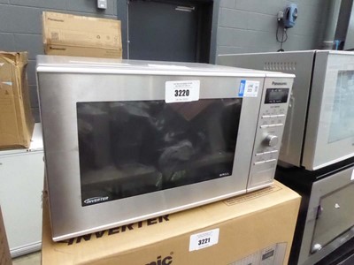 Lot 3220 - Panasonic inverter microwave