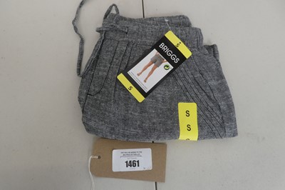 Lot 1461 - Approx. 30 Briggs linen shorts
