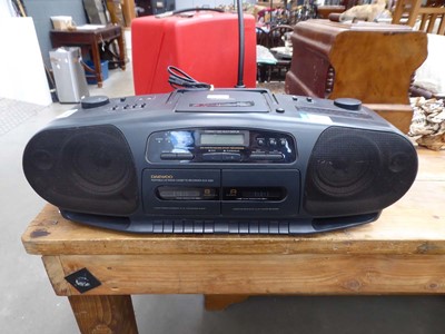 Lot 5238 - Daewoo cassette player