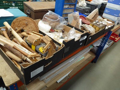 Lot 4642 - 4 boxes containing assorted items inc. wood...