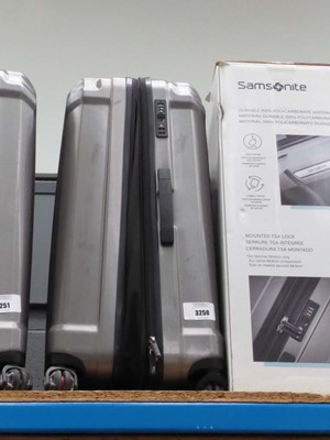 Lot 3250 - Large hard shelled Samsonite suitcase