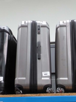 Lot 3251 - Large hard shelled Samsonite suitcase