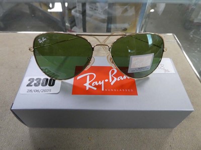 Lot 2300 - Boxed pair of Ray ban sunglasses